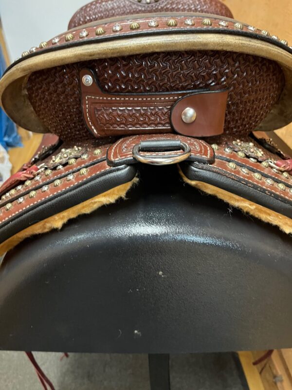 Circle Y Reno 16" Wide Fit Trail Saddle Like New