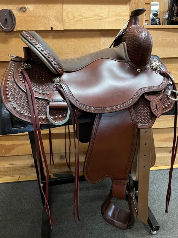 Circle Y Reno 16" Wide Fit Trail Saddle Like New